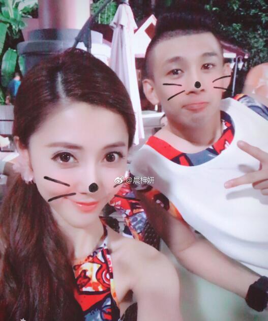 晨梓妍个人资料简介 晨梓妍绯闻男友是MC天佑吗？