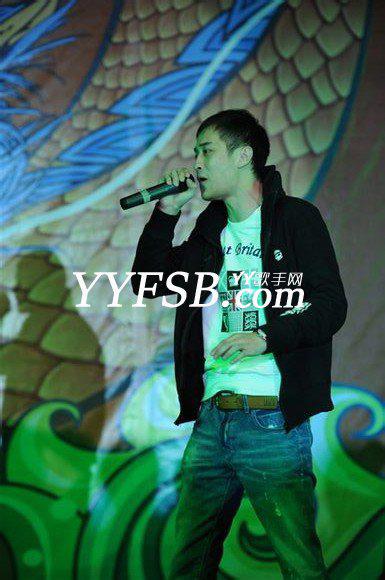 今日YY欢聚时代公司年会 先看看2011年YY年会是啥样