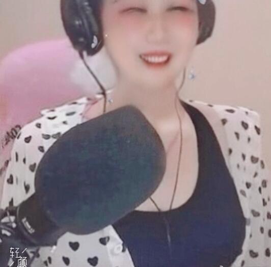 乔碧萝殿下被斗鱼永久封杀 营销事件非常成功如今去哪里继续直播