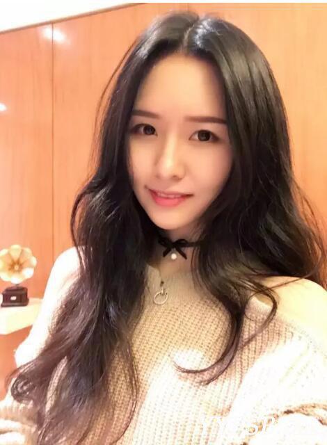 斗鱼主播阿冷：其实我没有很高冷