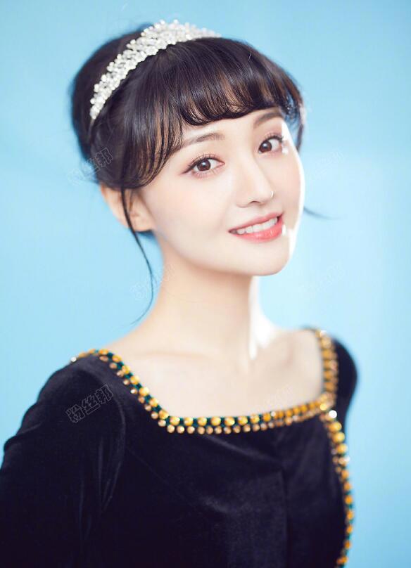 广电封杀郑爽后，快手永久封禁郑爽直播功能，新华社：让失德艺人彻底凉凉