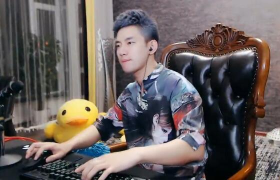 阿哲心悦两个公会晋级年度预选赛 神豪稳哥签约心悦帮忙刷屏