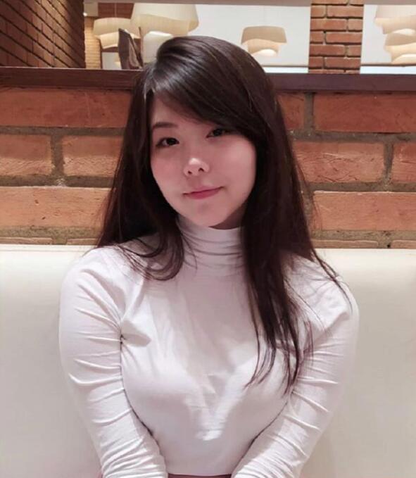 斗鱼Mayumi个人资料，巴西女辅助Mayumi前男友合照，微博生活照福利写真