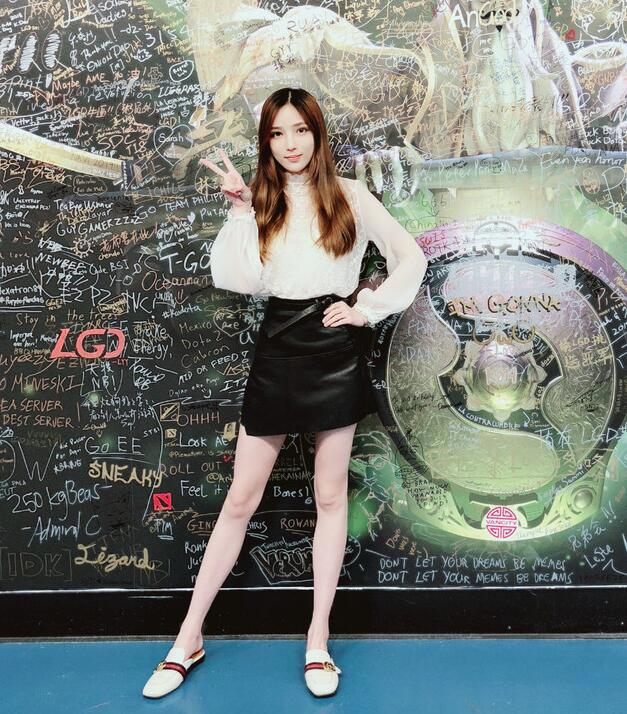 kiko小姐姐微博个人资料简介 DOTA解说kiko图片接上午黑历史