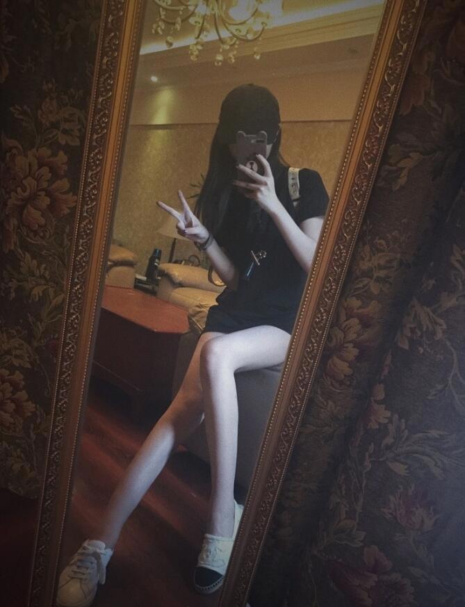 斗鱼饺子君sama露内裤照片 斗鱼饺子君sama丝袜图片写真