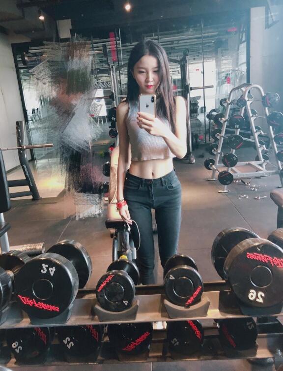 抖音惠子ssica个人资料简介 斗鱼惠子ssica热舞照片生活照