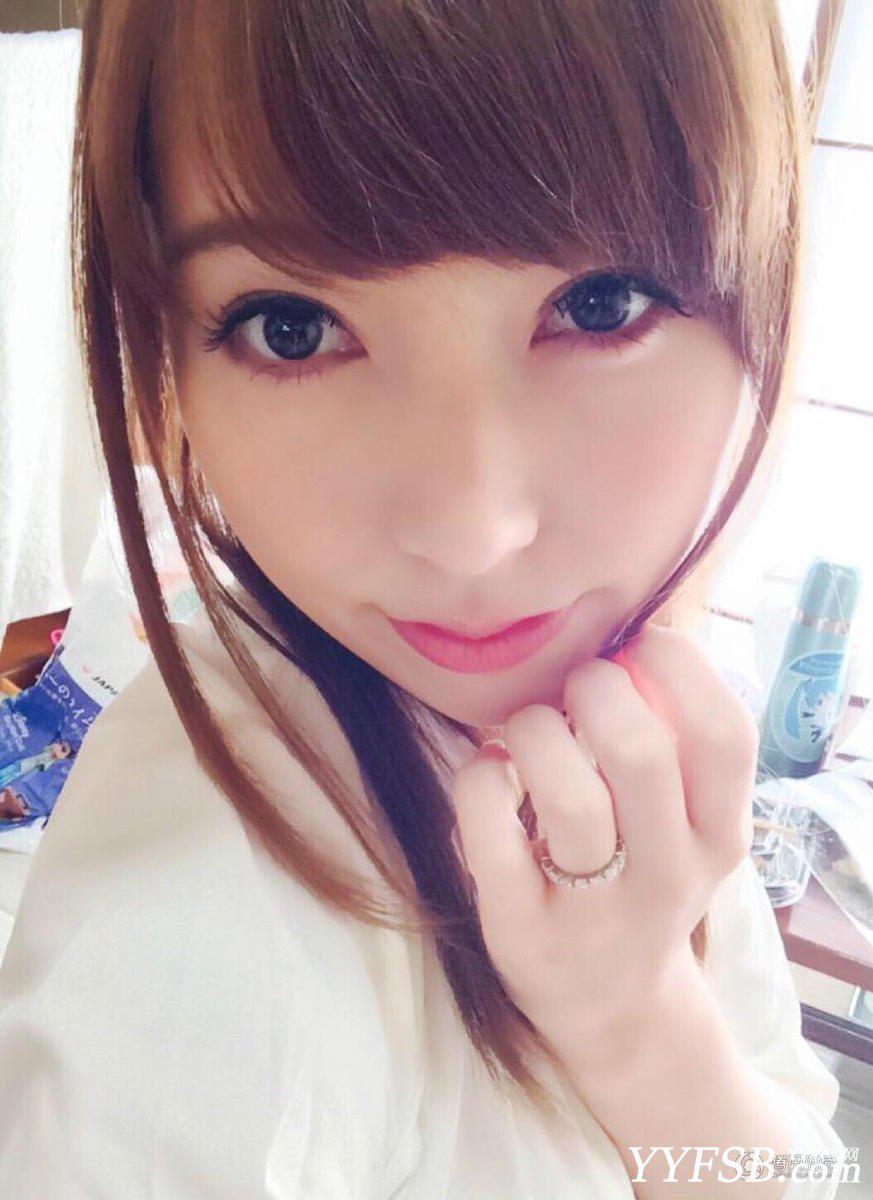 放下性感 女神波多野结衣私照显俏皮邻家女孩