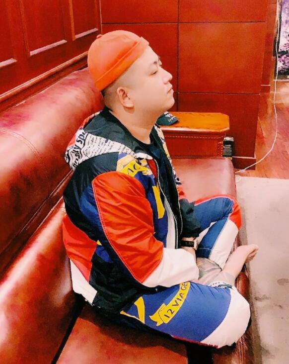 快手天津李四个人背景资料图片 快手PK之王天津李四成名原因