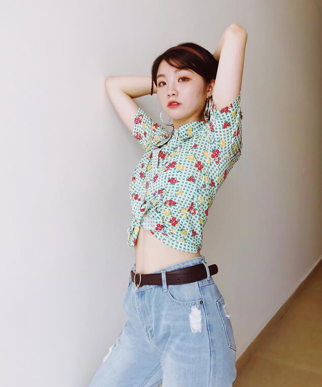 抖音爆胎草莓粥个人资料简介 穿衣达人爆胎儿微博照片生活照