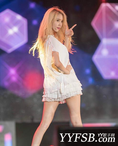 少女时代林允儿(Yoona)个人资料简介 林允儿照片写真