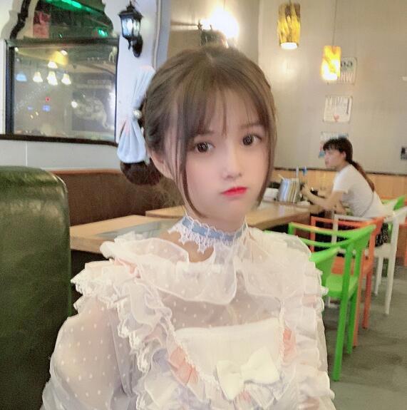快手网红沫沫生活照图片，快手换衣服事件沫沫微博写真套图欣赏