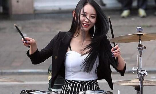 曝架子鼓女神雅妍做外围女 韩国组合雅妍个人资料