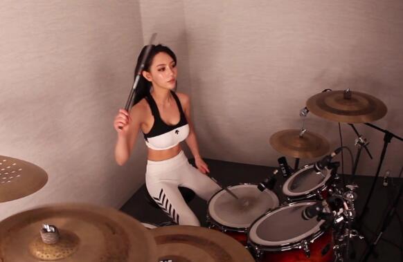 曝架子鼓女神雅妍做外围女 韩国组合雅妍个人资料