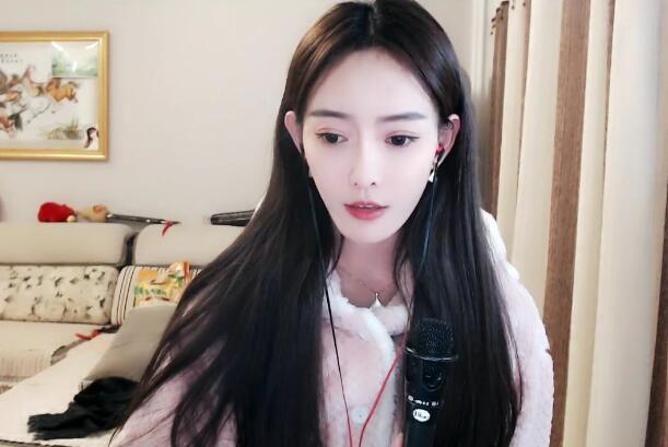 神豪挺哥曾“撕逼”芮甜甜，隐瞒结婚套路深，前夫曾赠千万豪宅