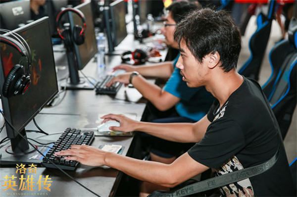 定档9月27日 《洛奇英雄传》龙裔少女变身来袭