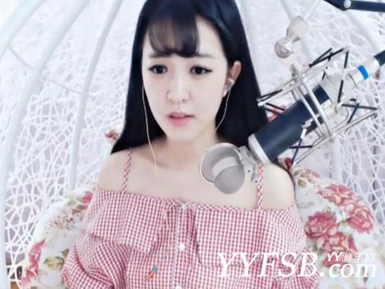 YY主播小小呵 原2080蓝雨主播小小呵个人资料 照片简介