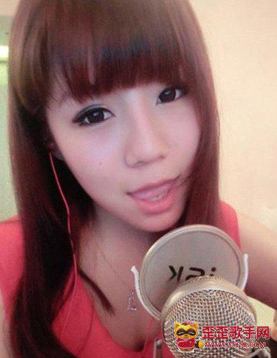 苏仨在yy掀裙子照片 苏仨的男朋友图片