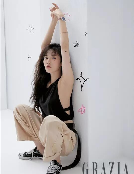 金泫雅最新画报公开素颜依然很美 你一定是第一次见