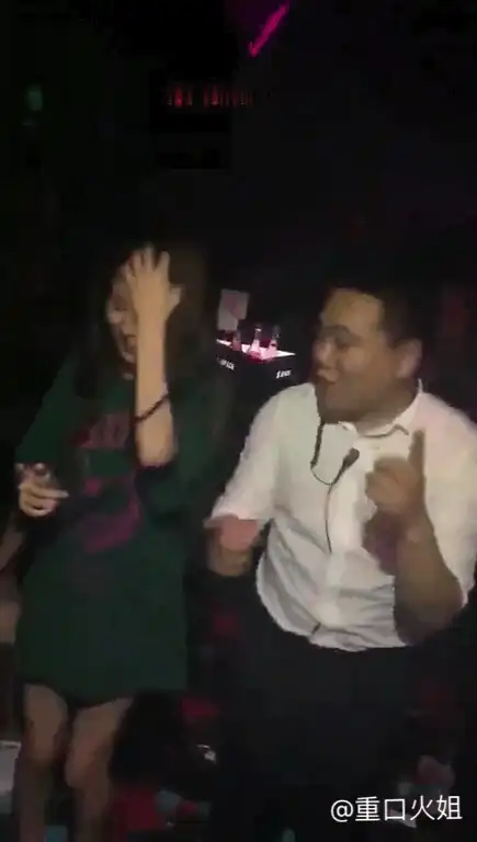 许静婉小视频曝光 抖音温婉摸大腿根视频流出不堪入目