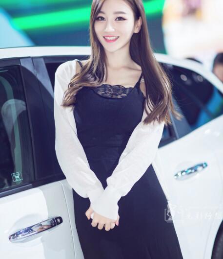 YY主播小猫咪个人资料简介 小猫咪性感写真图片直播间