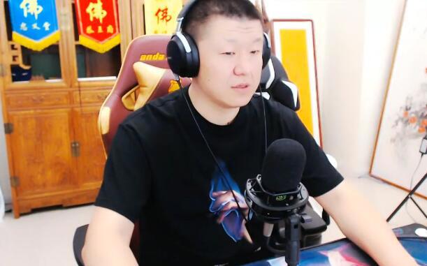 大佛换寸头儿发型从头再来 收徒事件后首次与谢晓宇连麦叙旧