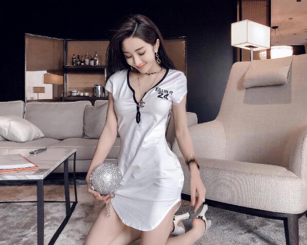 抖音最美女神严谨个人资料 严谨微博淘宝写真生活照片