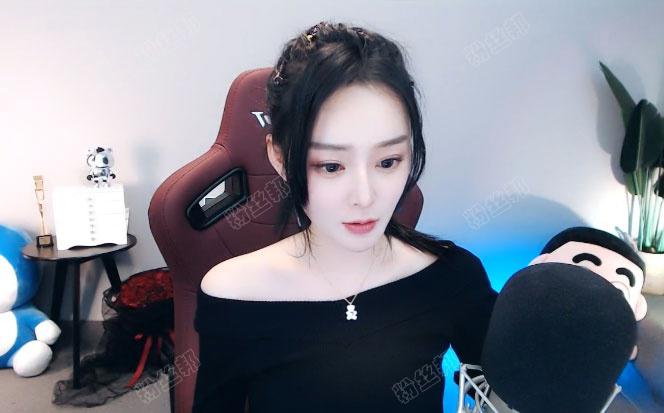 抖音鱼闪闪个人资料简介，快手鱼闪闪走红原因，她在YY直播的变化是什么