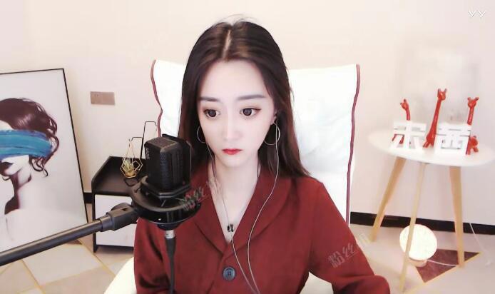 宋茜“内裤男”事件始末，晒身份证证明确为兄妹，截图被场控要挟2万元