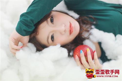 人见人爱小苏仨 17173专访当红YY歌手苏仨