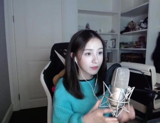 网络主播未经许可不得翻唱播放他人歌曲，违反会造成侵权赔偿