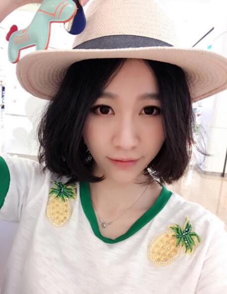 斗鱼吃鸡一哥卢本伟陷入外挂风波 那么吃鸡一姐之争花落谁家？