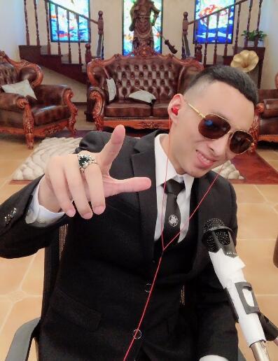 快手上官带刀个人资料简介，快手上官带刀的身世，如何在快手走红