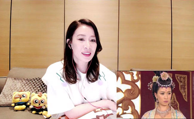 佘诗曼做客YY直播大明星，分享《燕云台》花絮，比“心”点赞太平王