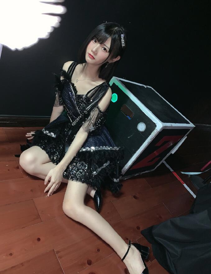 GNZ48卢静个人资料，因直播间喊救命啊事件再次走红，卢静生活照图片