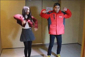 【头条】90后女歌手本兮去世 年仅22岁