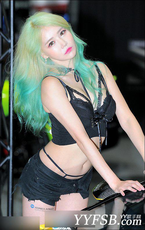 2016首尔改装车展 嫩模大尺度性感外漏