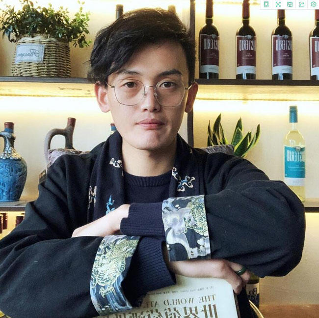 YY神豪任平生于跃破产,至雅集团融资无法兑付,员工停薪停职人去楼空