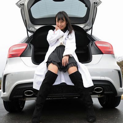 我在车里被两个陌生人强奸了