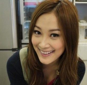 香妃刘丹15年前车祸去世内幕 被甩出车外体无完