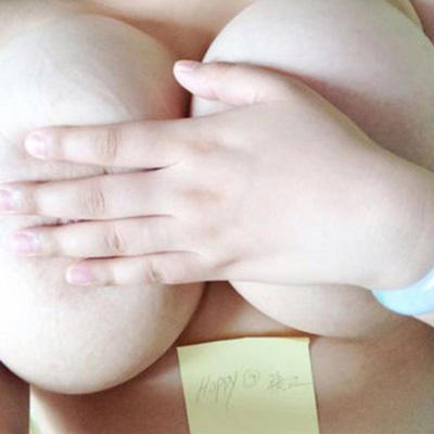 乳房诱惑 令男人窒息的“美胸炸弹”