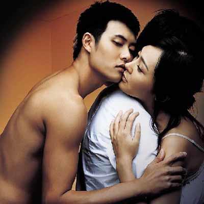 年轻少妇背着老公国外偷情的性经历