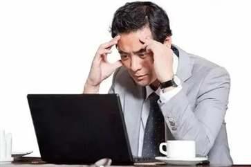 头痛按摩哪里可以缓解疼痛?按摩这个穴位有神奇效果!