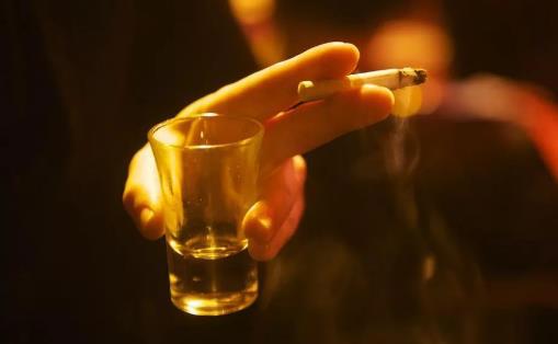 教你喝酒千杯不醉的秘诀,不光解酒醉还护肝养胃