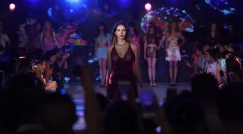 这个情趣小镇，承包了90%中国男人的高潮……