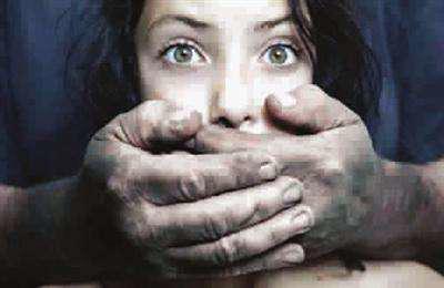 礼物都还你可以别把我推下19楼吗