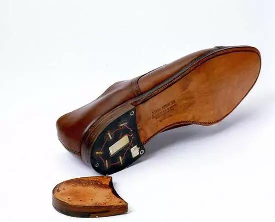 暗杀偷拍！肉体示范！克格勃的「性间谍」如何