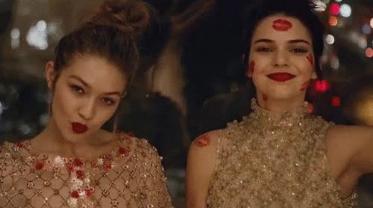 喜欢给男友种草莓很幼稚吗