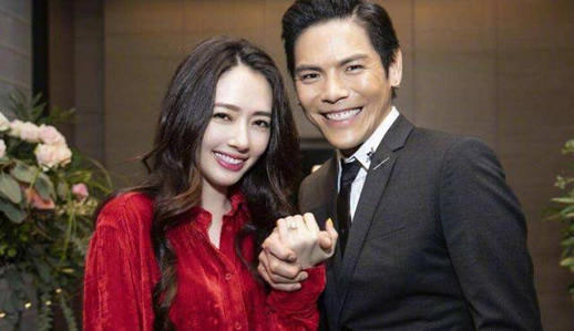 向佐求婚郭碧婷怎么回事：揭2人认识过程及各自背景