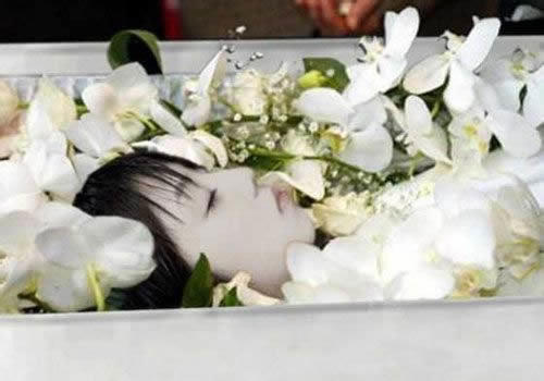 太平间死尸恐怖图片:一个关于真实太平间女尸图片