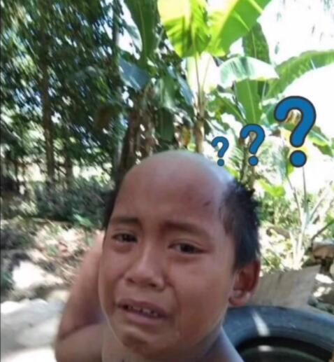 泰国父亲为儿子剪防疫发型 神似谢广坤同款发型